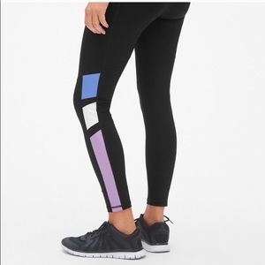 NWOT - GapFit High Rise Colorblock Leggings